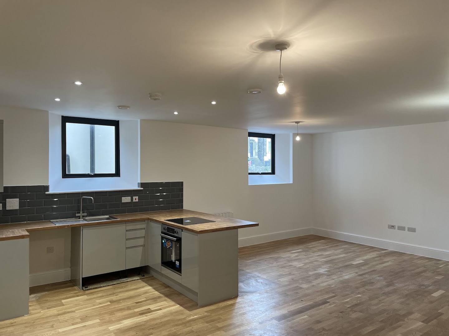 G J Brown Electrical Ltd — Photos 4